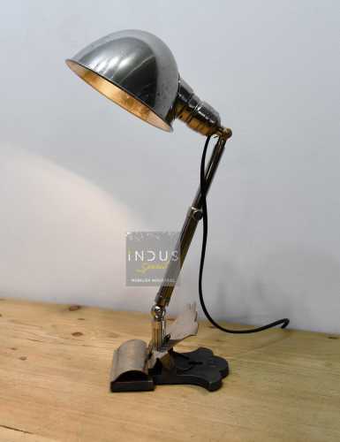 Ancienne lampe de bureau Hala 