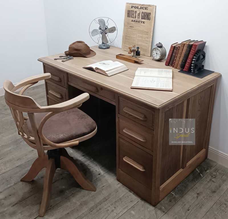 Ancien bureau en bois